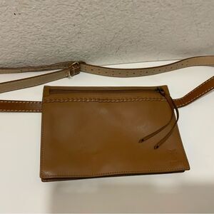 New  FRYE Leather Zip Clutch Slide Pouch Belt Bag with removable belt $218